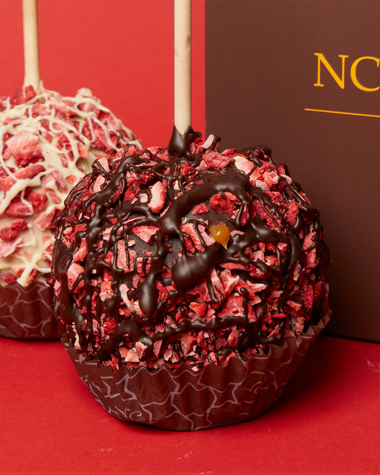Chocolate Strawberry Apple Gift Box — Kosher Caramel Apples | Valentine's Day | NC Chocolatier Artisan